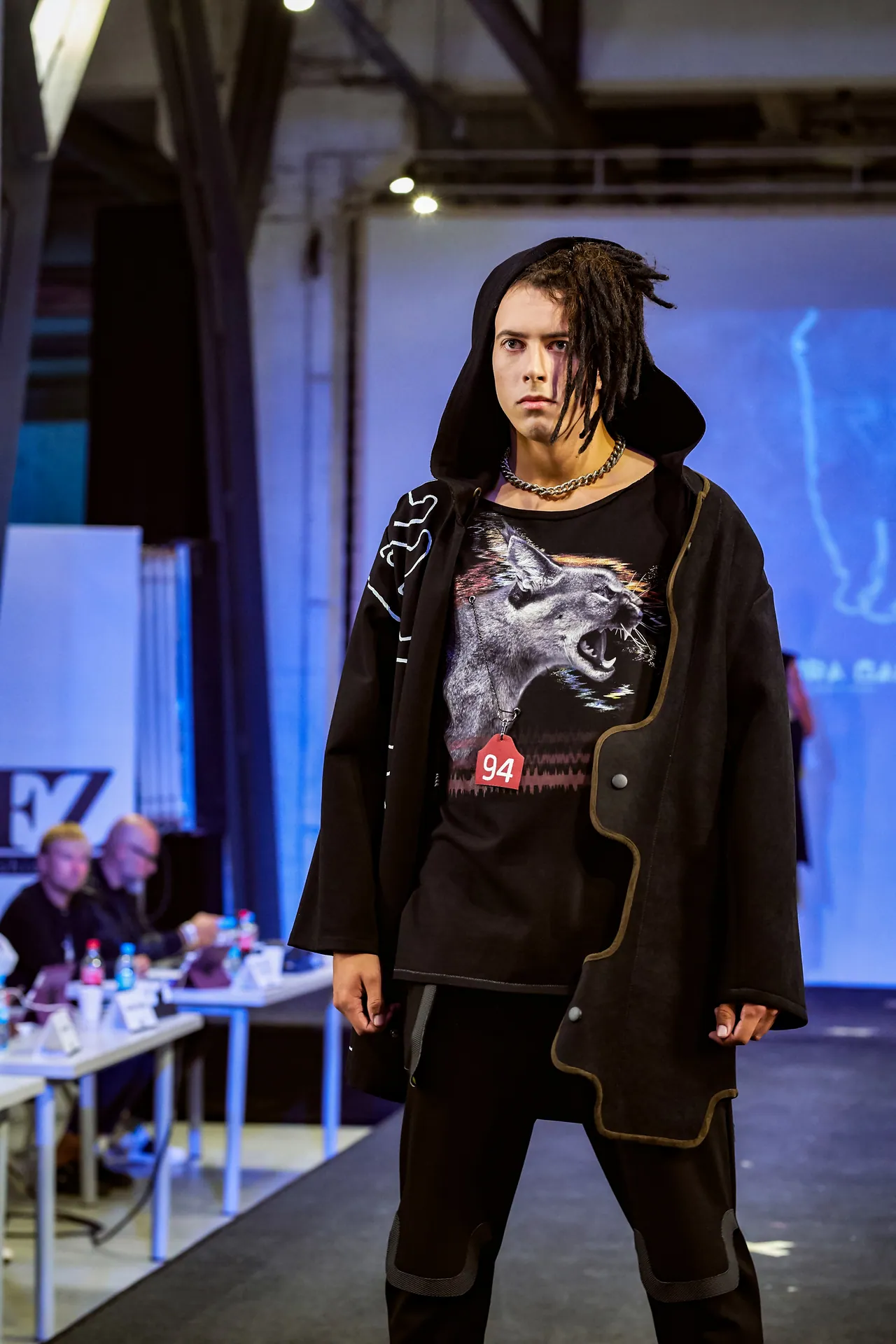 [ON THE VERGE] Runway 3