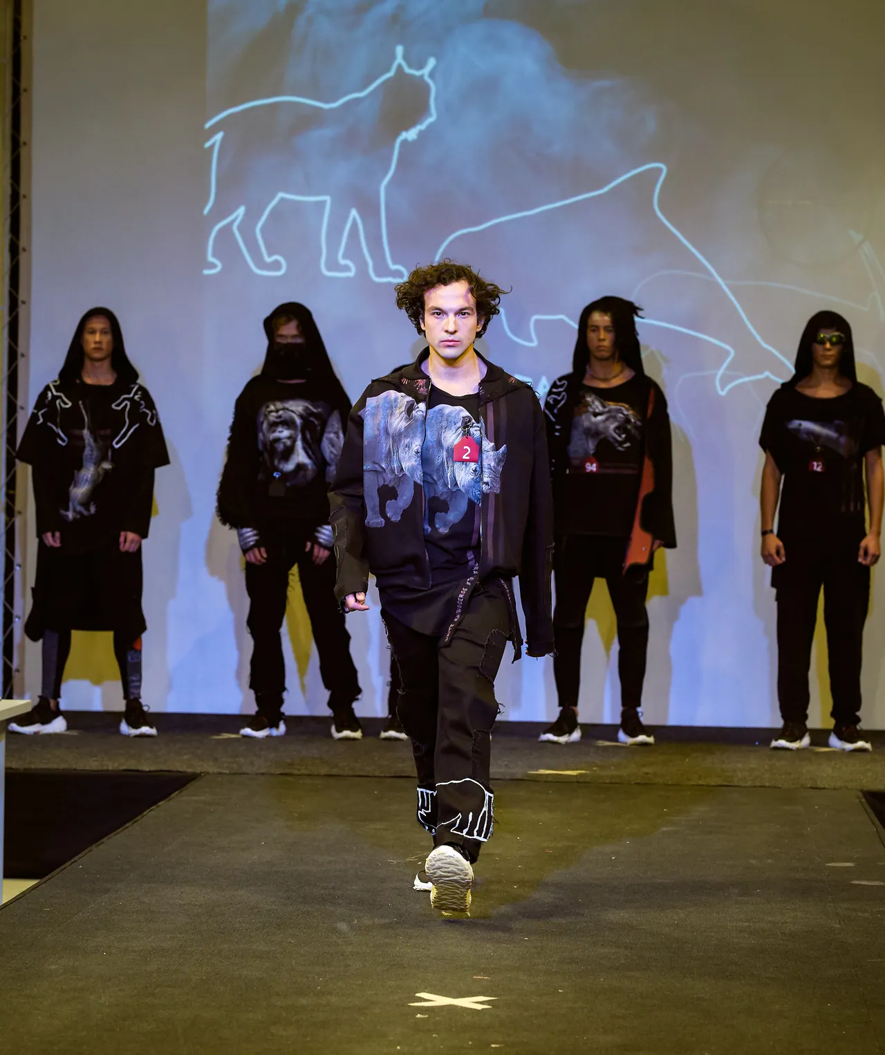 [ON THE VERGE] Runway 4
